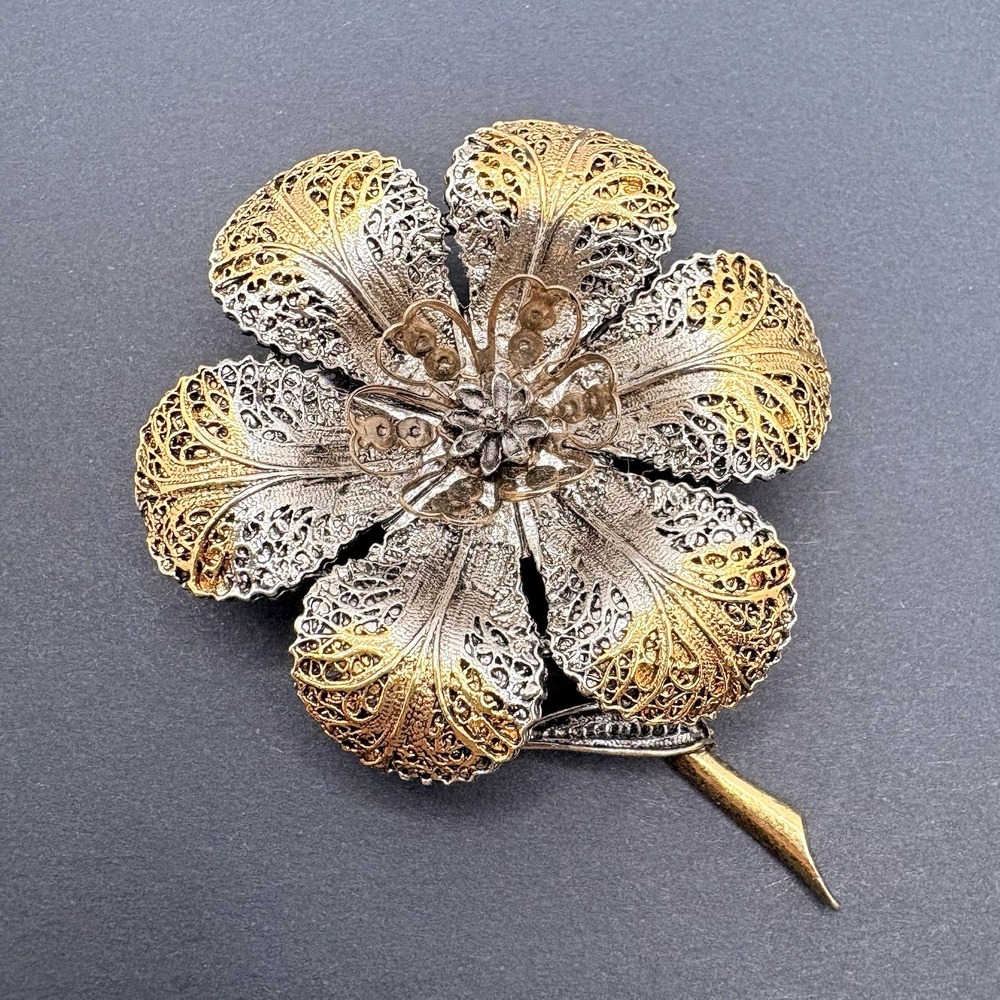 Vintage ART Arthur Pepper Flower Textured Two Toned Silver & Gold Tone Brooch